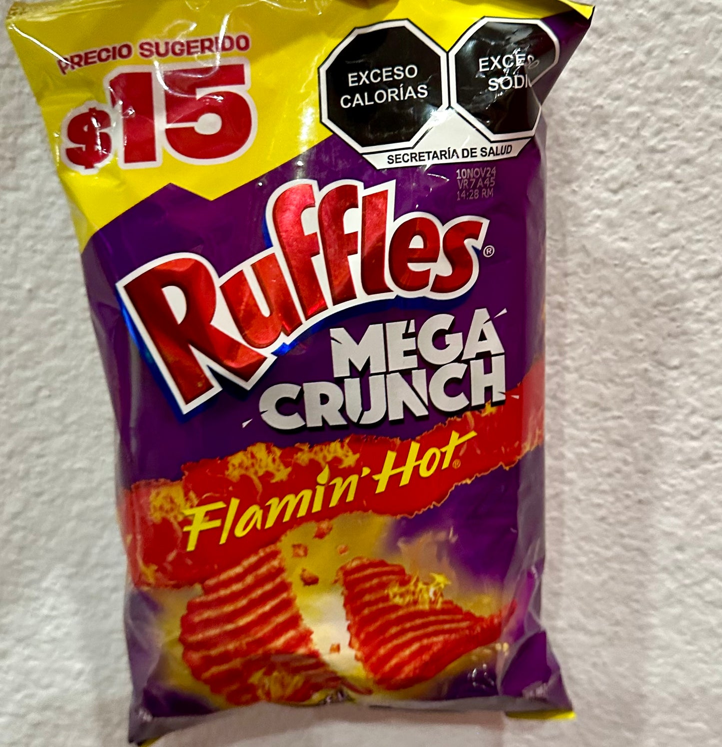 RUFFLES MEGA CRUNCH FLAMIN HOT