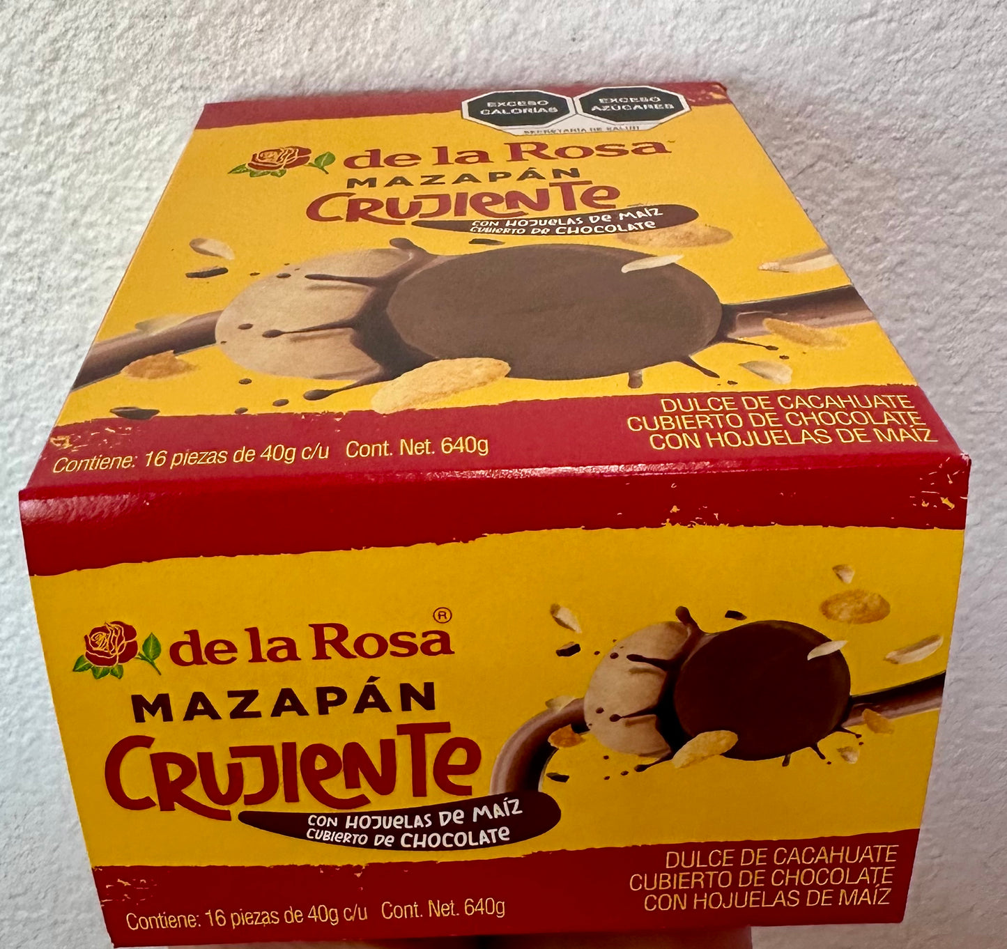 MAZAPÁN CRUJIENTE CON CHOCOLATE